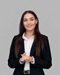 Portrett av Irina Therese Bjørnhaug, Eiendomsmegler MNEF – eiendomsmegler i Oslo